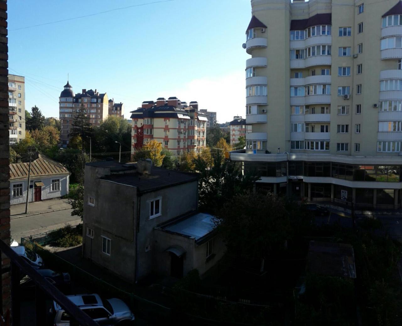 3- Х Комнатная Квартира В Центре Rivne Exterior foto